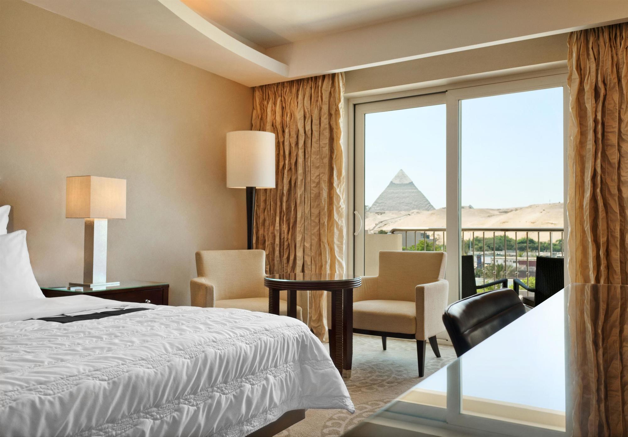 Le Meridien Pyramids Hotel & Spa Giza Εξωτερικό φωτογραφία